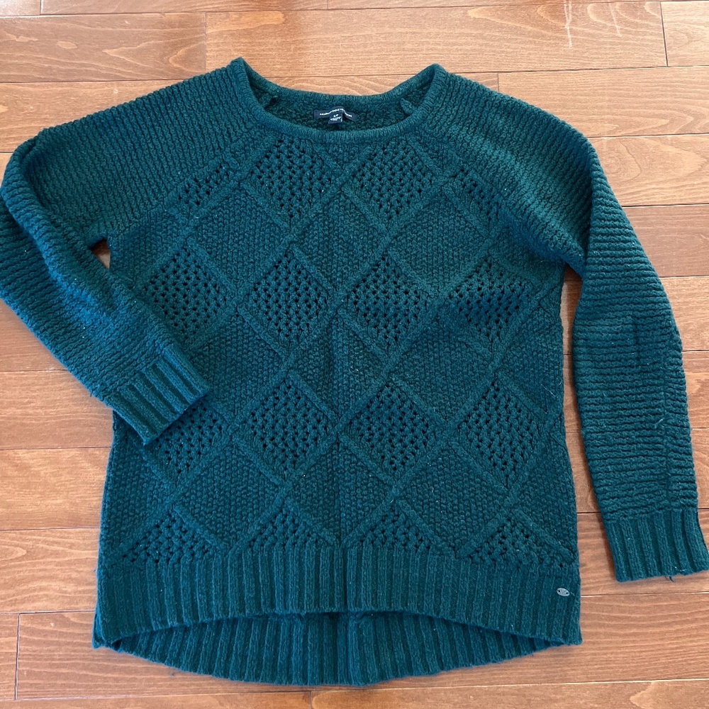American Eagle green sweater, size medium